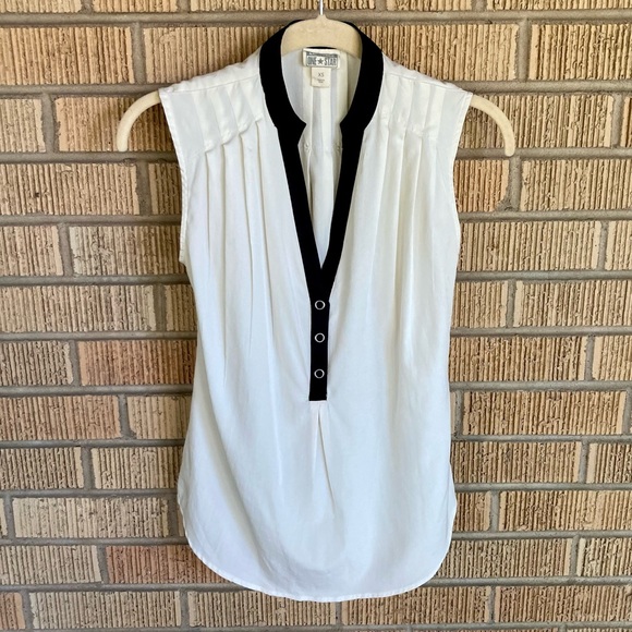 Converse One Star White and Black Blouse - Picture 3 of 7